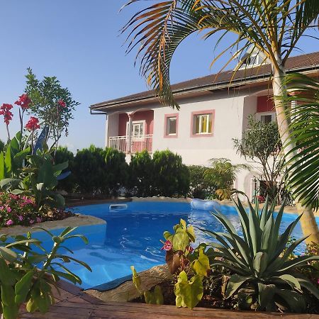 Residence Jardin Tropical Yaoundé Buitenkant foto