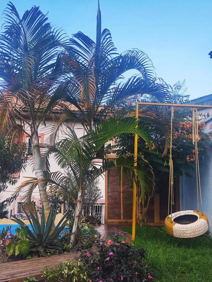Residence Jardin Tropical Yaoundé Buitenkant foto
