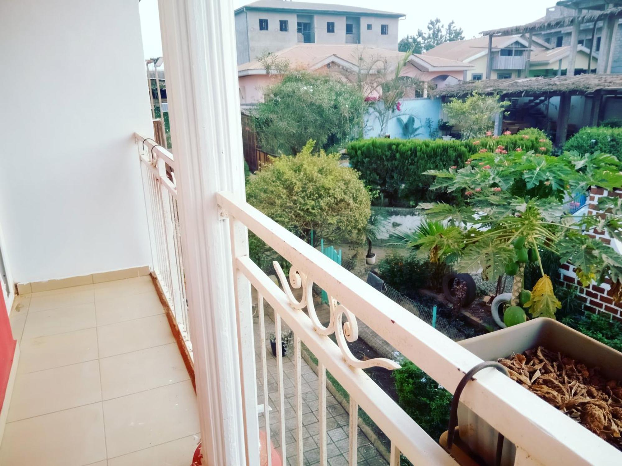 Residence Jardin Tropical Yaoundé Buitenkant foto