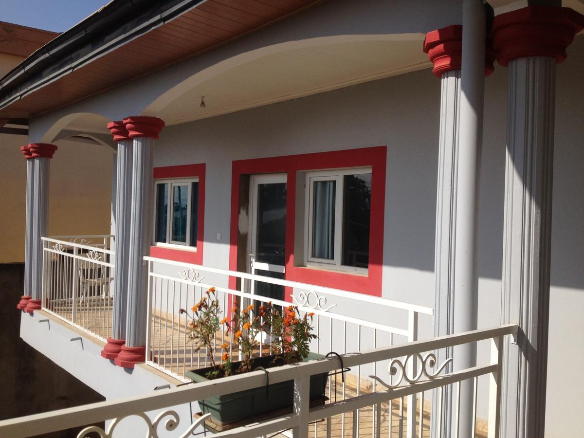 Residence Jardin Tropical Yaoundé Buitenkant foto