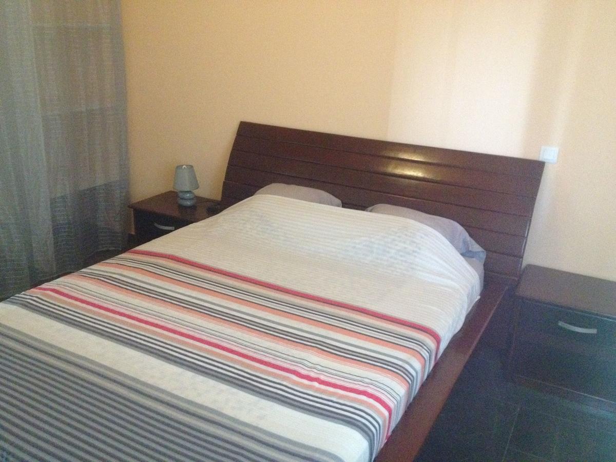 Residence Jardin Tropical Yaoundé Buitenkant foto